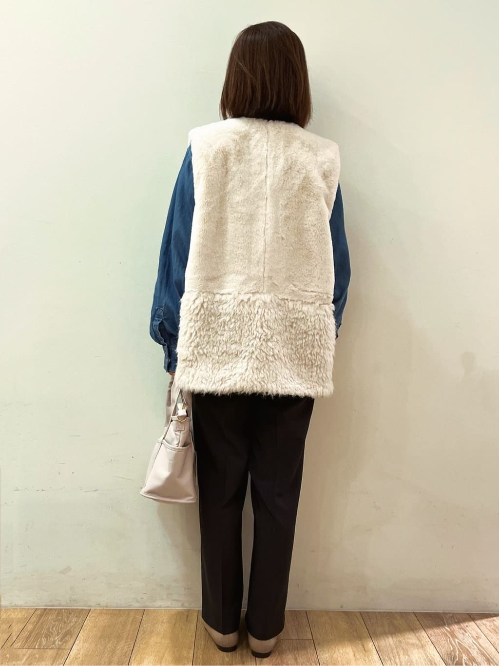 kcさんの「OPAQUE.CLIP｜ラメストライプイージーワイドパンツ／セットアップ可【洗濯機洗い可／防シワ／吸水速乾】」を使ったコーディネート