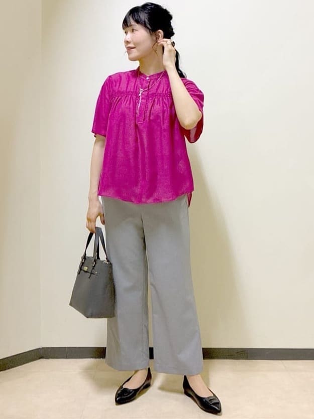  beni_gingerさんの「Reflect｜【選べる5色◎／マシンウォッシュ可】シャーリングデザインブラウス」を使ったコーディネート