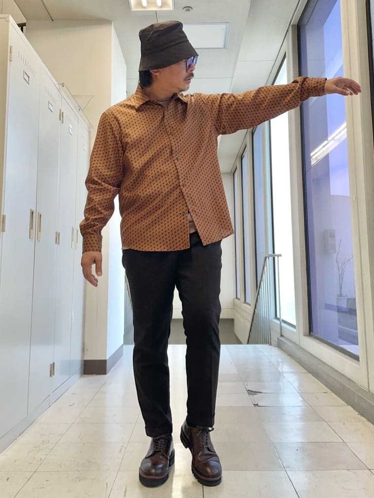 MAKOTO AIさんの「TAKEO KIKUCHI｜ボーラーハット柄 長袖シャツ」を使ったコーディネート