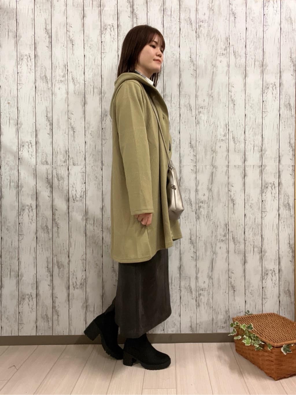 シカさんの「SHOO･LA･RUE｜【高レビュー/体型カバー】しながらスマートに魅せる ラインジャカードコーディガン」を使ったコーディネート