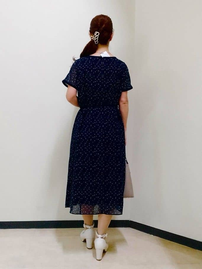 花さんの「Reflect｜【WEB先行カラーあり／マシンウォッシュ可／ナローベルト付き】オフボディツイードチェックワンピース」を使ったコーディネート