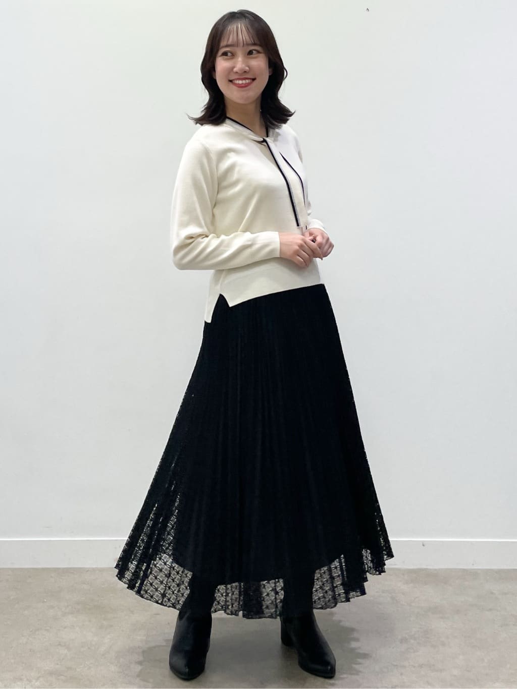 yukariさんの「Reflect｜【イージーケア】サークルダイヤ柄レースプリーツスカート」を使ったコーディネート