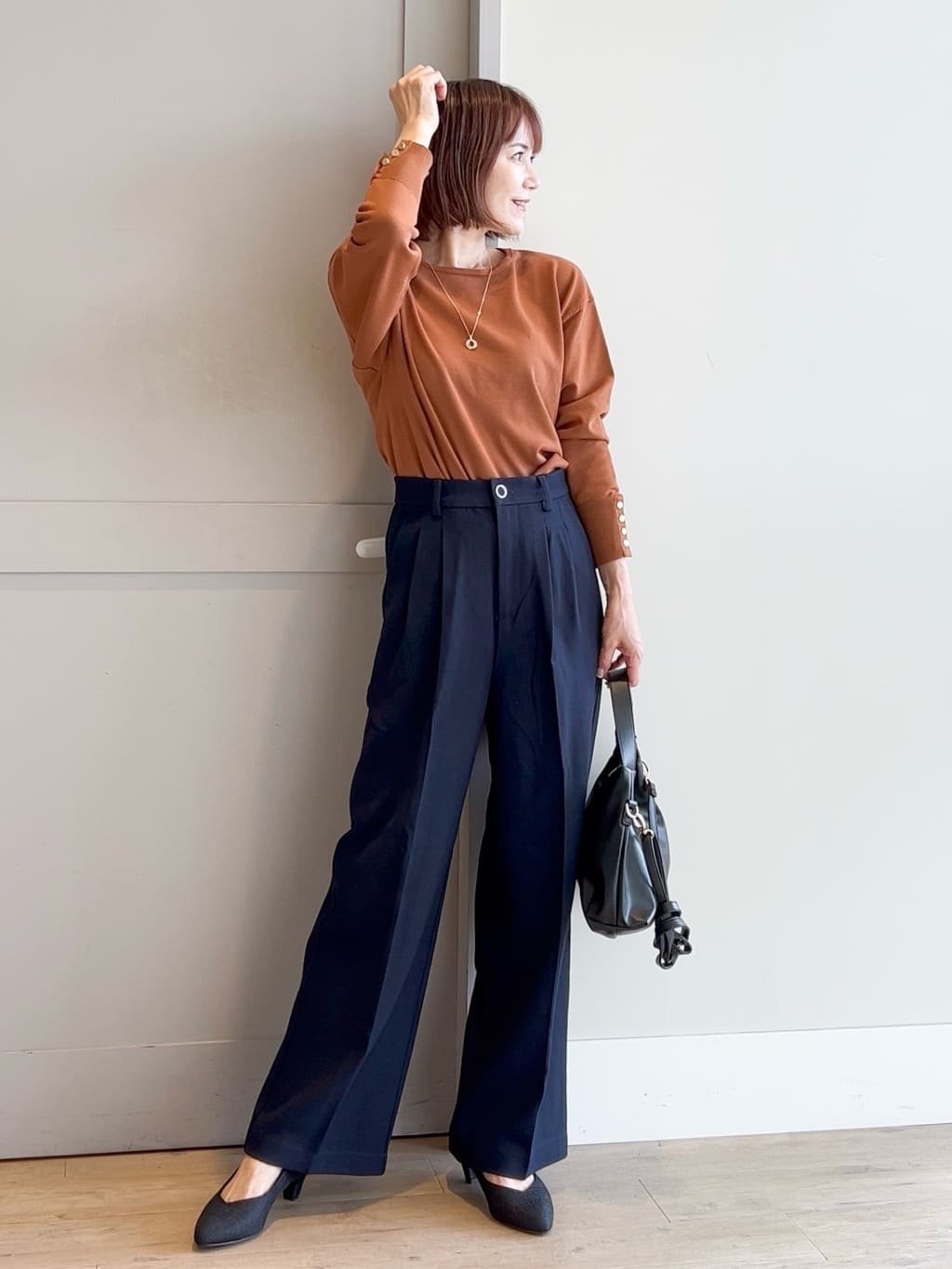 yamakoさんの「grove｜ツータックワイドパンツ」を使ったコーディネート