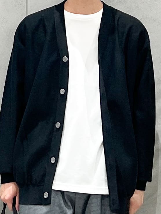 SHI-MAさんの「THE SHOP TK｜【季節の変わり目に活躍】ニットカーディガン 選べる2デザイン(柄&無地)/洗濯機OK」を使ったコーディネート