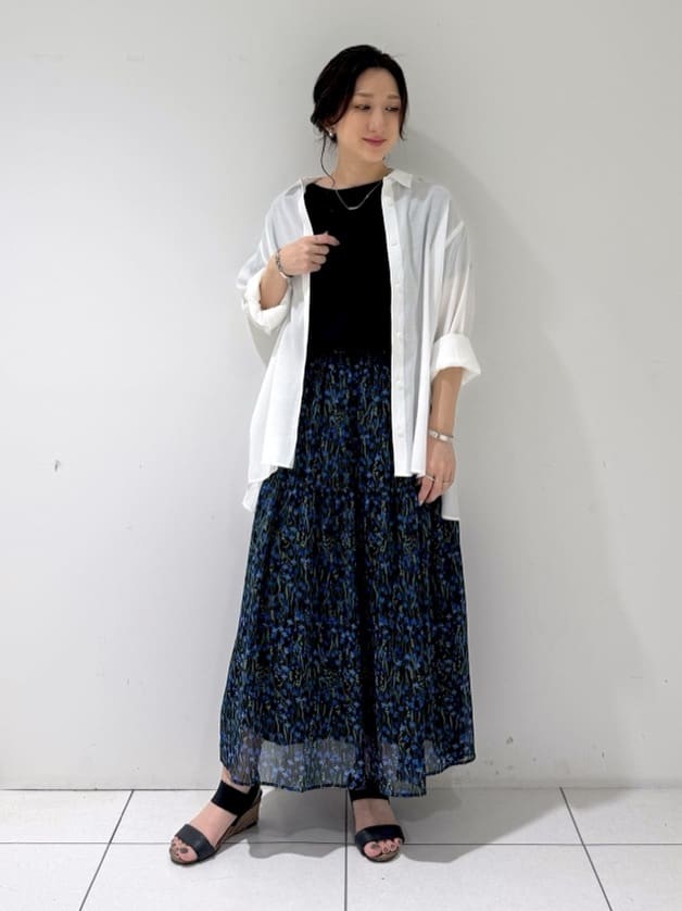 そんさんの「INDIVI｜【体型カバー／清涼感】シアーオーバーシャツ」を使ったコーディネート