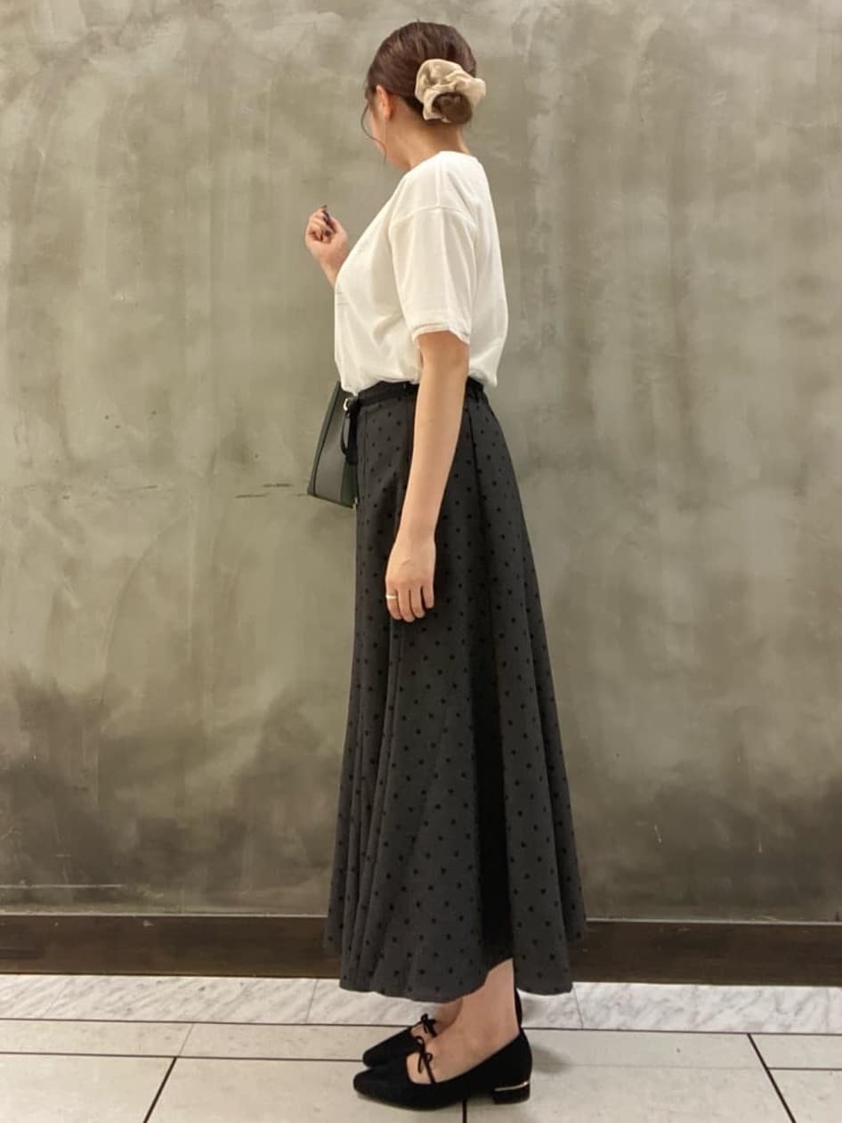 maiさんの「grove｜ラフだけどおしゃれ　チュールレイヤードTシャツ」を使ったコーディネート
