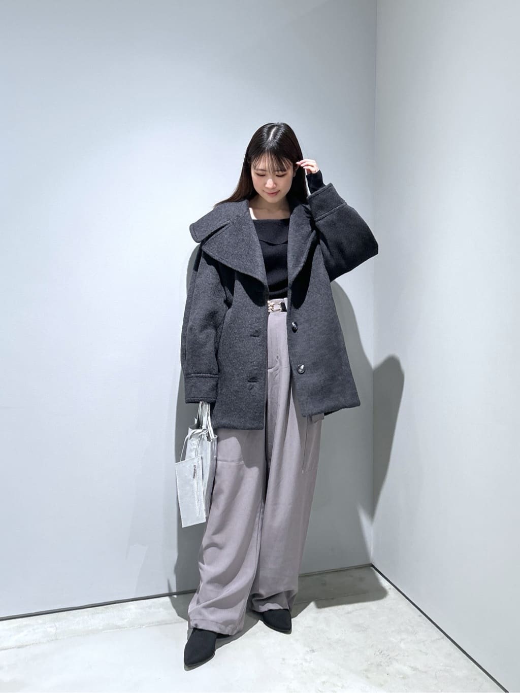 Renoさんの「INDIVI｜【再入荷】アシメオフショルニット」を使ったコーディネート