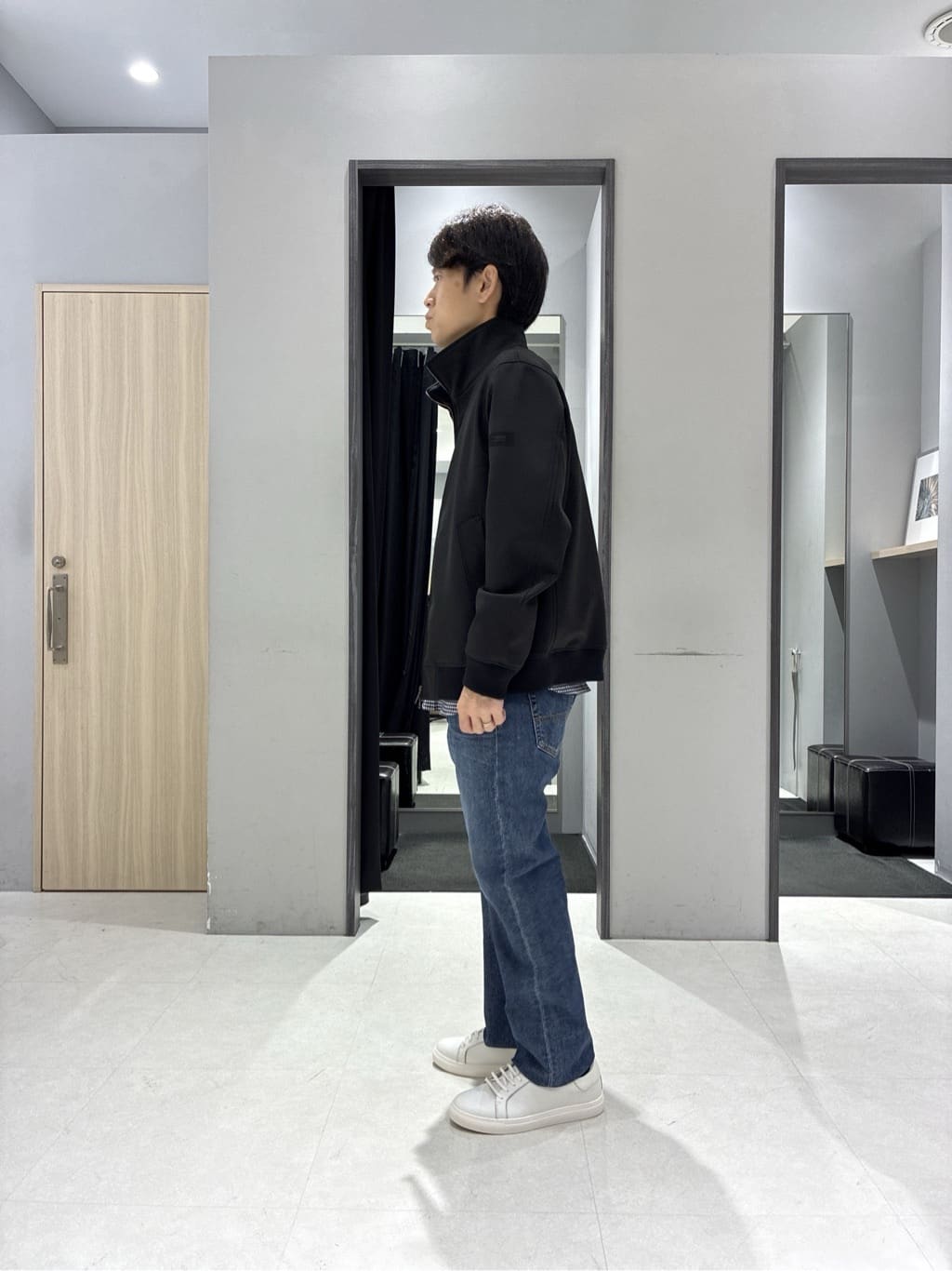 わいずみさんの「TAKEO KIKUCHI｜【JUST ONE LAYER】ダウンファブリック ジップアップ リブ ブルゾン」を使ったコーディネート
