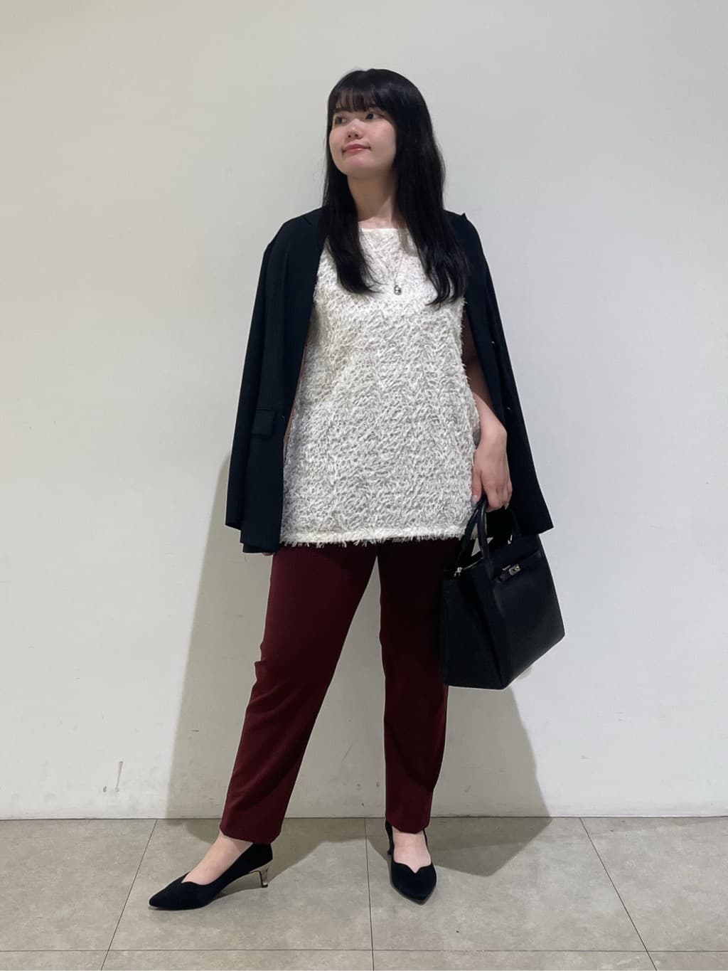 emikaさんの「INDIVI｜【軽く羽織れる！】ダブルジャケット」を使ったコーディネート