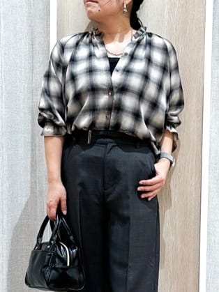 naoさんの「grove｜【カセット服】洗えるストレートワイドパンツ」を使ったコーディネート