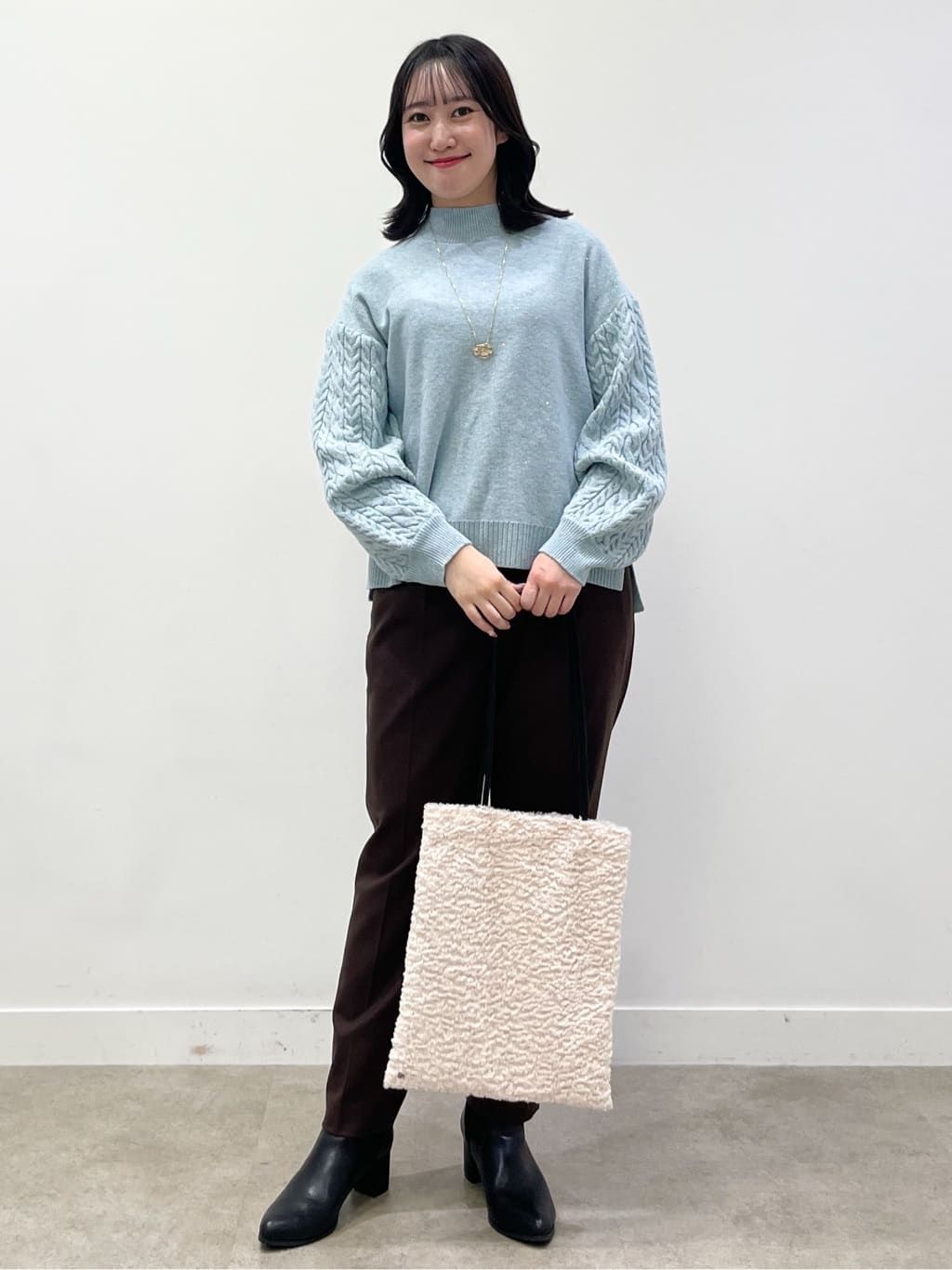 yukariさんの「Reflect｜【腰周りすっきり◎】センタープレス入りテーパードパンツ」を使ったコーディネート