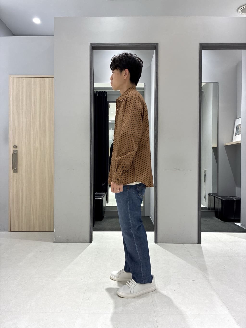 わいずみさんの「TAKEO KIKUCHI｜ボーラーハット柄 長袖シャツ」を使ったコーディネート