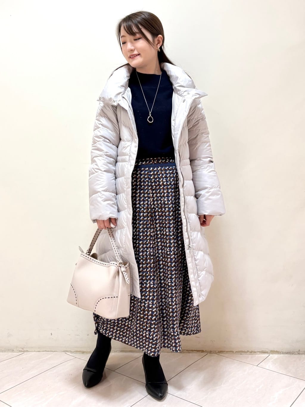 mikiさんの「Reflect｜【SS-4Lサイズ／ウエスト調整可】フーデッドロングダウンコート」を使ったコーディネート