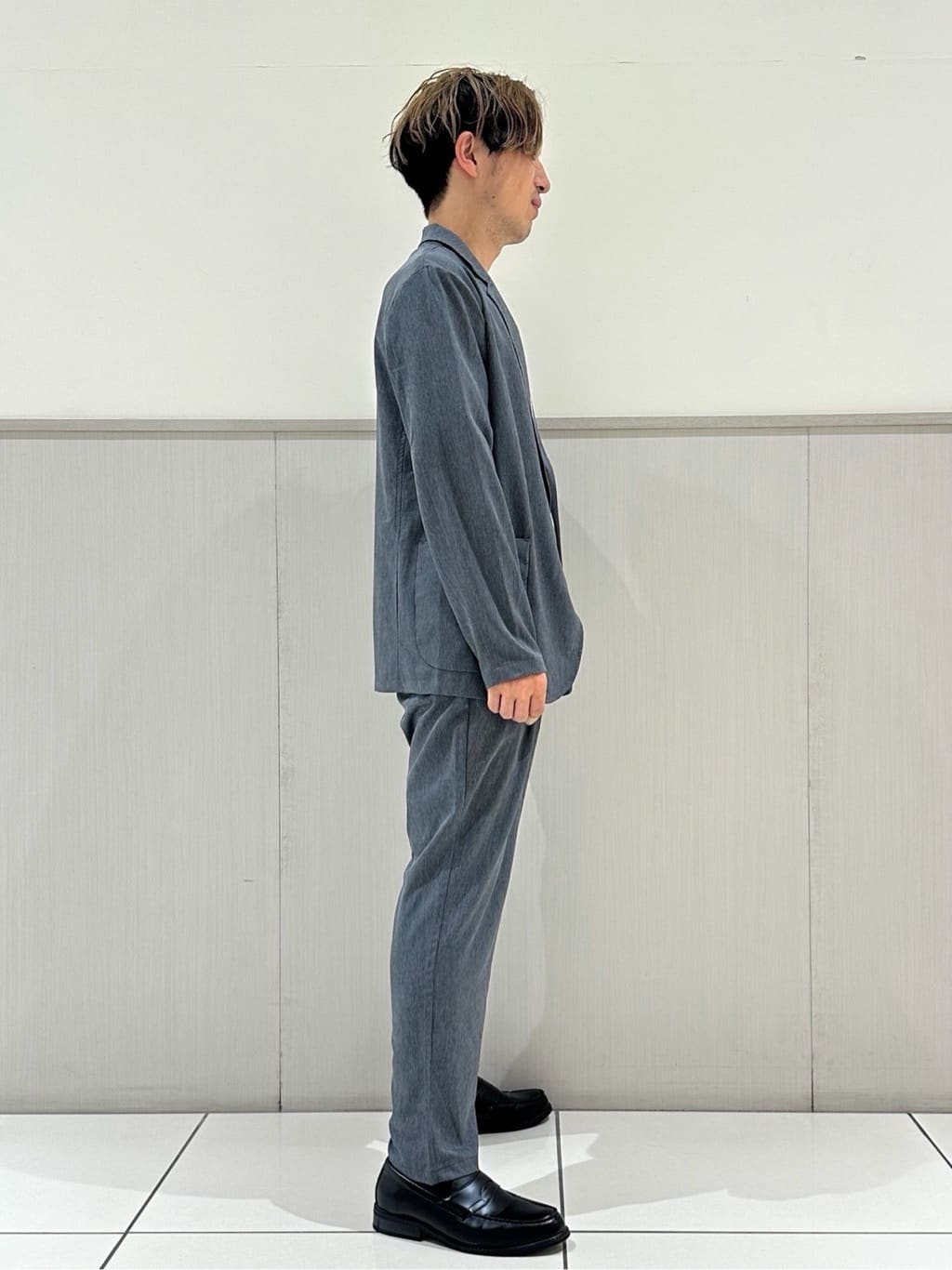 tomoyaさんの「THE SHOP TK｜スムースファイバーリラックスジャケット 【セットアップ可／UVカット／イージーケア／洗濯機OK】」を使ったコーディネート
