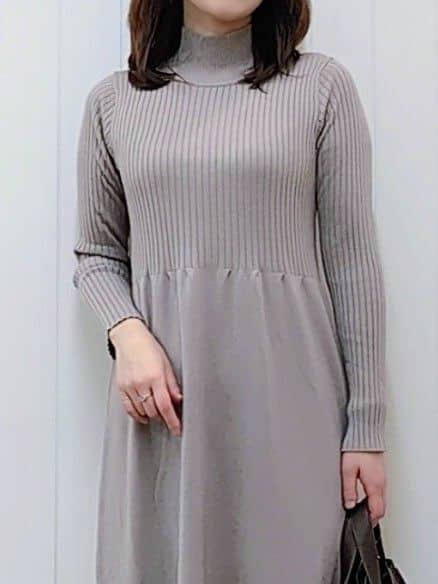 itoさんの「Dessin｜【2点セット・洗える】シャギーベストニットワンピース」を使ったコーディネート
