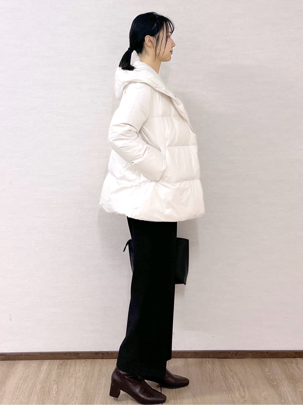 sachikoさんの「OPAQUE.CLIP｜撥水フードミドルダウンコート【防風／抗菌防臭／洗濯機OK】《S～LL》」を使ったコーディネート