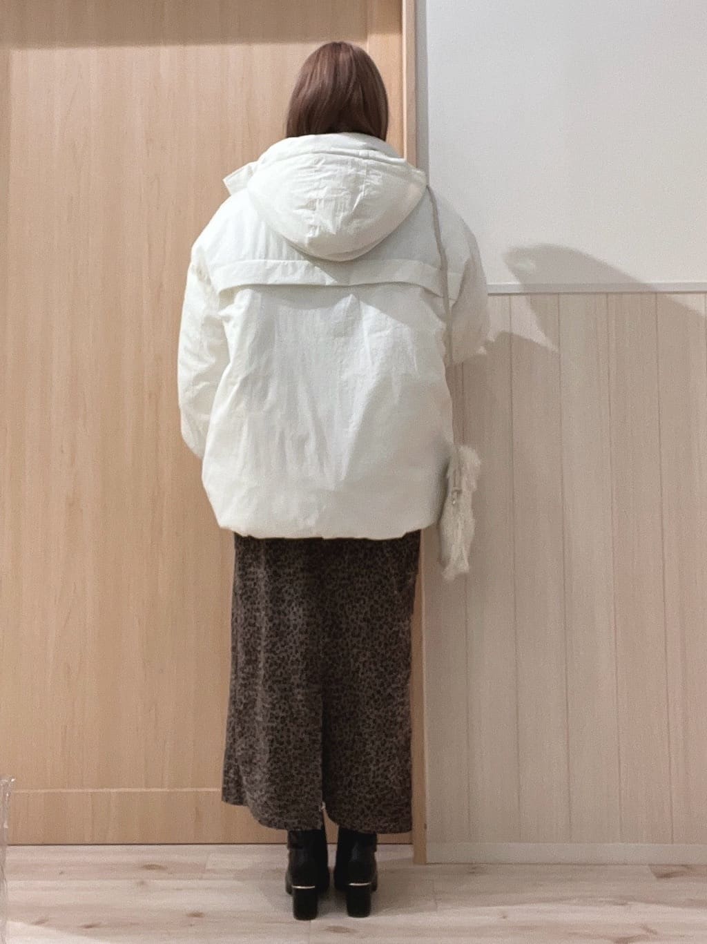 らこさんの「SHOO･LA･RUE｜【あったか/撥水/フード取り外し可能】中綿モンスターコート」を使ったコーディネート