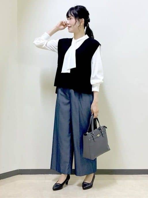  beni_gingerさんの「Reflect｜【きちんと見え／通勤／セレモニーにおすすめ◎】ドット柄ボウタイブラウス」を使ったコーディネート