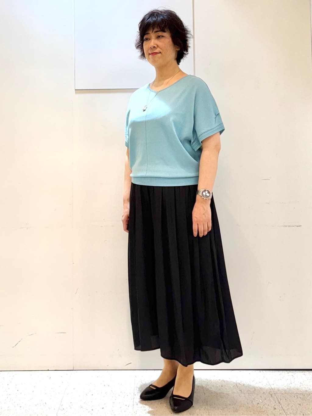 ヤスコさんの「Reflect｜【選べる7色◎／手洗い可／二の腕カバー】半袖ニット」を使ったコーディネート