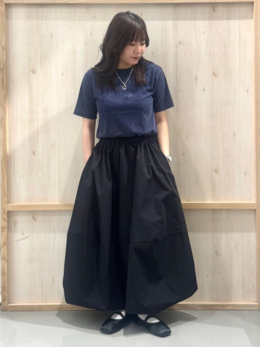 nanaさんの「THE SHOP TK｜シアーベロアカットソー【洗える】」を使ったコーディネート