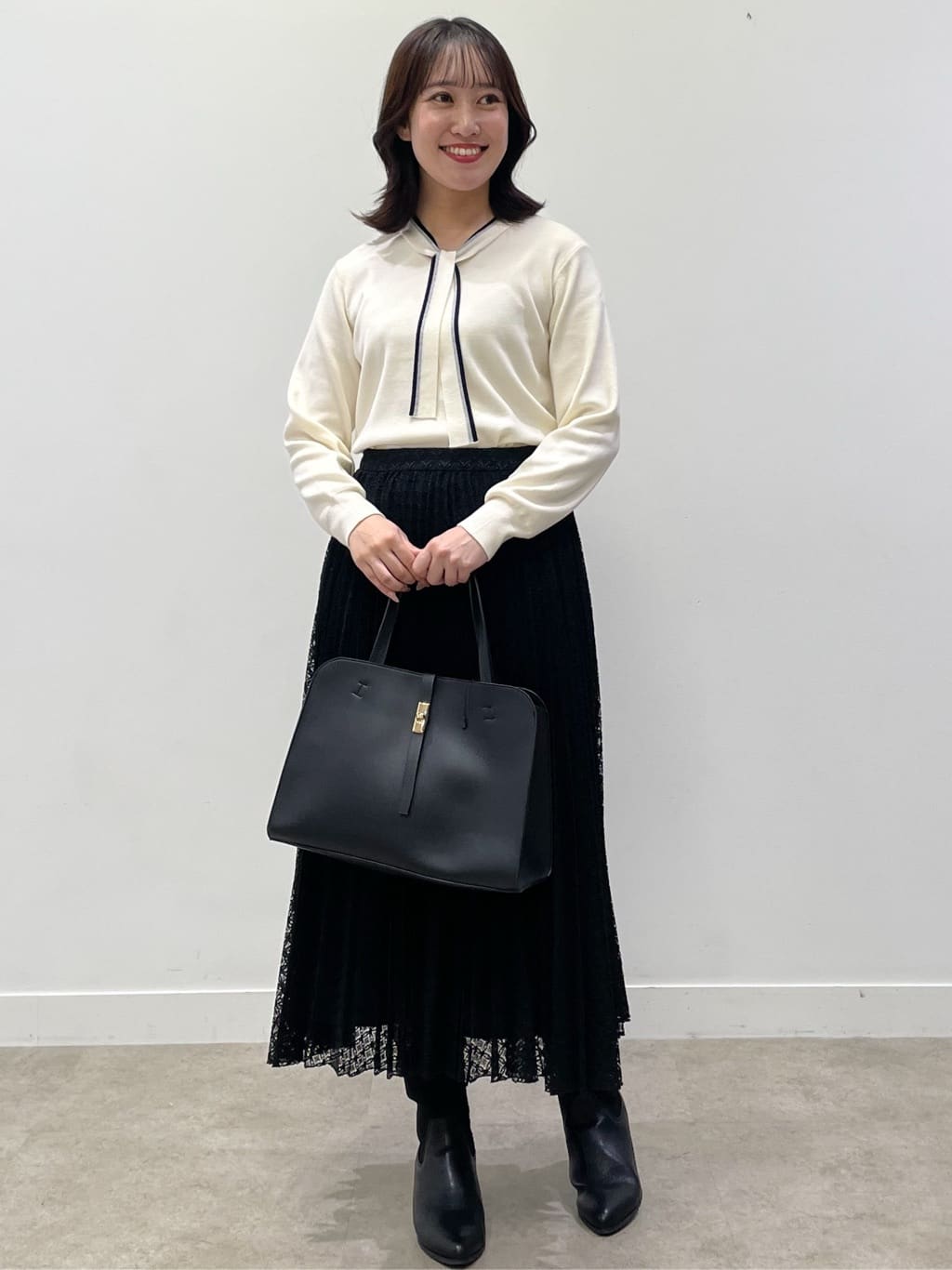 yukariさんの「Reflect｜【イージーケア】サークルダイヤ柄レースプリーツスカート」を使ったコーディネート