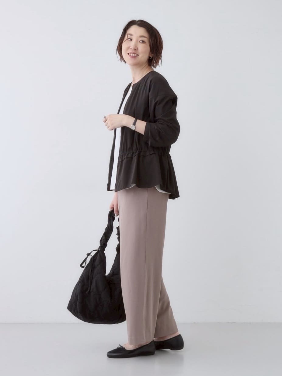 yuriさんの「INDIVI｜【UVケア／SETUP可能】エアリージョーゼット ワイドパンツ」を使ったコーディネート
