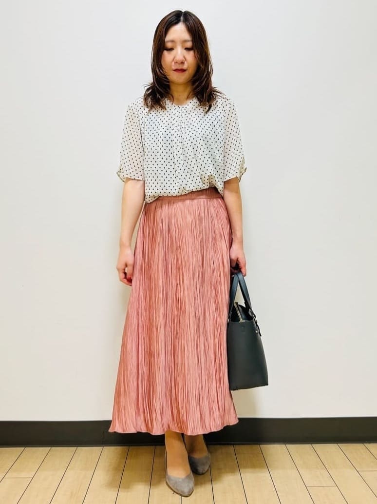 miiiさんの「Reflect｜【マシンウォッシュ可／セットアップ可】コツキ柄プリントブラウス」を使ったコーディネート
