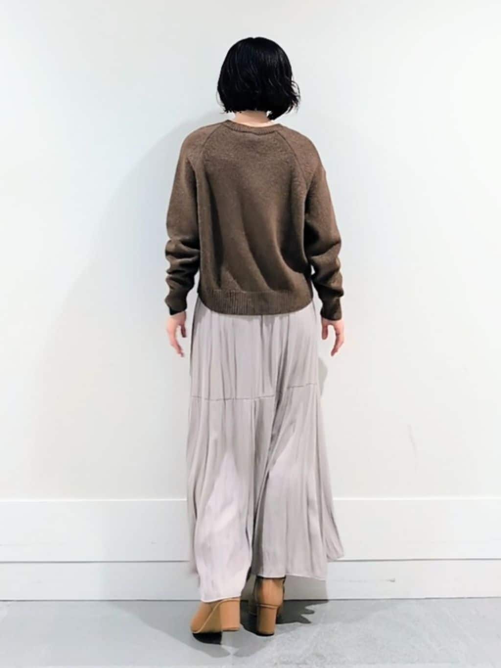 ミズタさんの「UNTITLED｜【セットアップ可/ゆったり】ウール混ラメニット」を使ったコーディネート