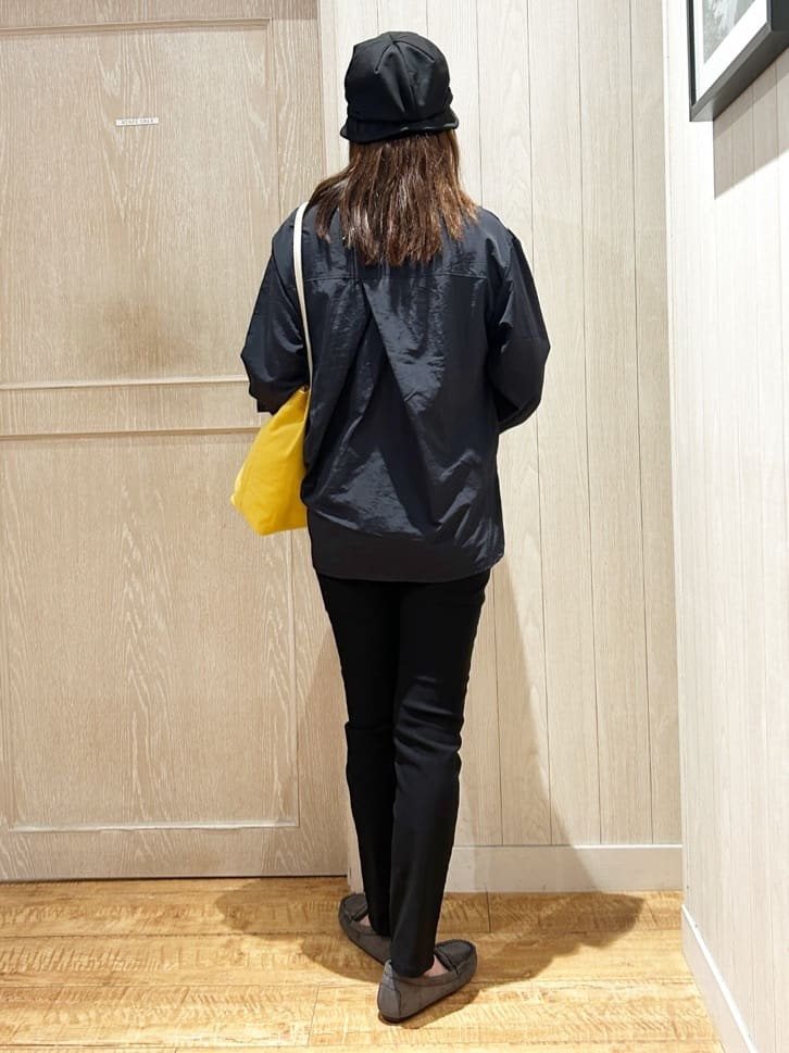 yukaさんの「SHOO･LA･RUE｜【S-LL】インせず決まる 背中タック入り パフ袖トップス」を使ったコーディネート
