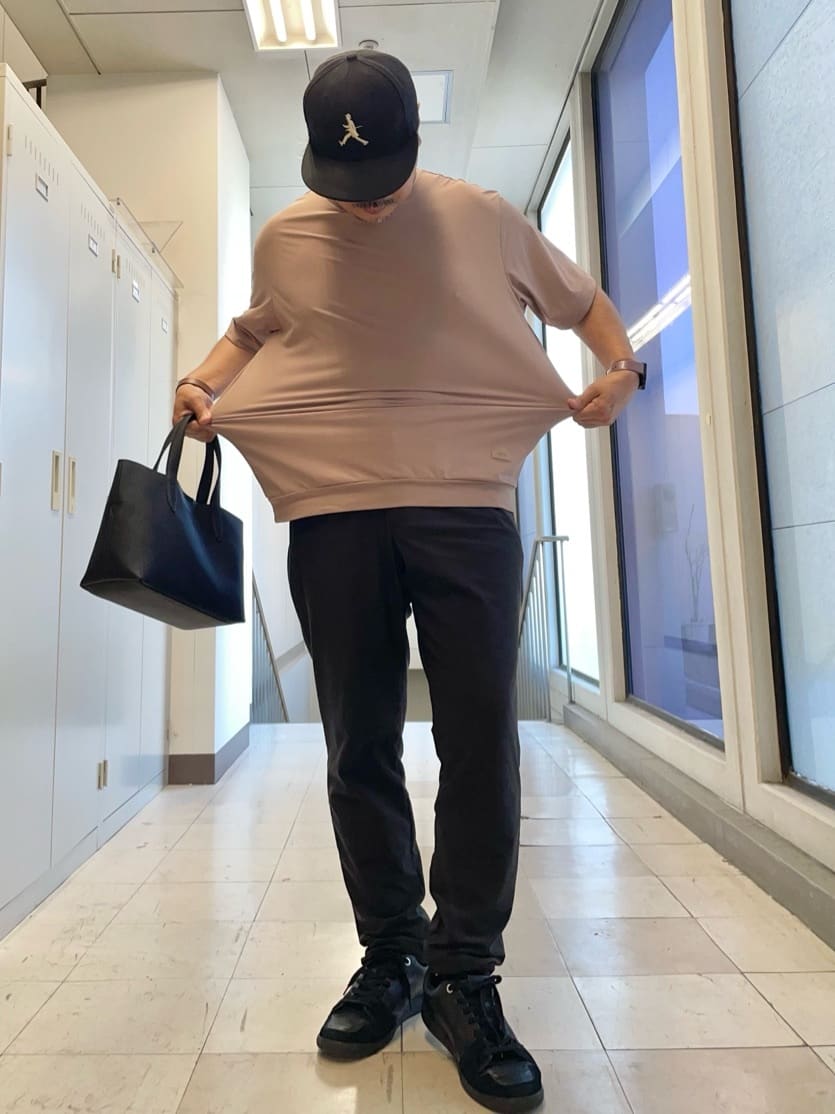 MAKOTO AIさんの「TAKEO KIKUCHI｜【COOL CITY WEAR】エアートール パンツ /接触冷感・通気性」を使ったコーディネート