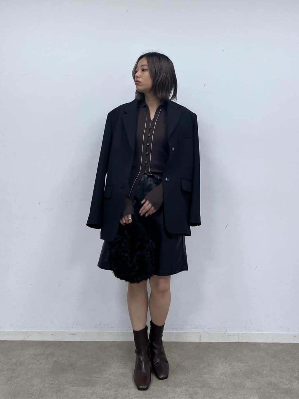 Harukaさんの「INDIVI｜【再入荷】パネルストレッチショートブーツ」を使ったコーディネート