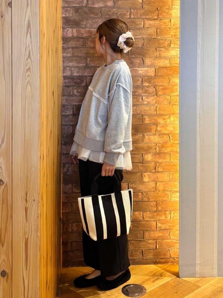 mieさんの「SHOO･LA･RUE｜裾フリルレイヤードトップス」を使ったコーディネート