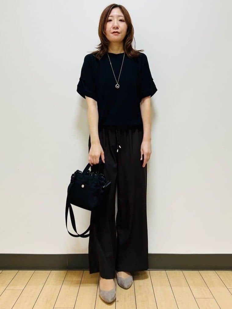 miiiさんの「Reflect｜【ウエスト総ゴム／セットアップ／単品使いOK◎】ベスト＋ストレートパンツセット」を使ったコーディネート