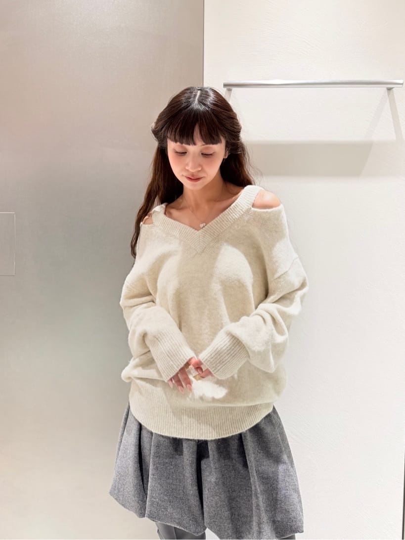 kanamiさんの「CODE A｜tweed balloon mini skirt」を使ったコーディネート