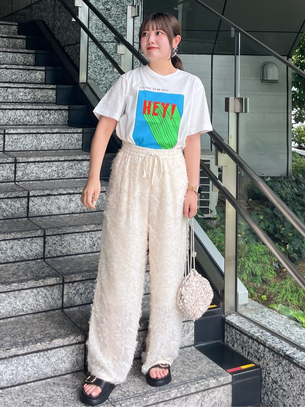 HANNAさんの「OPAQUE.CLIP｜【Pontre Studio／ポンレストゥディオ】別注グラフィックTシャツ」を使ったコーディネート