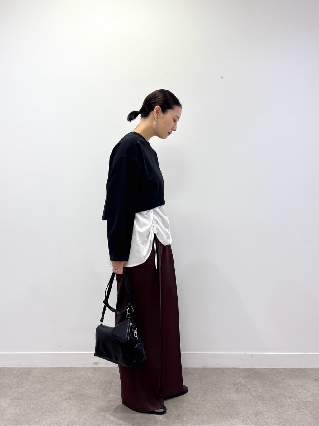 ayanoさんの「INDIVI｜Comfy SET UP｜イージーストレートワイドパンツ【セットアップ対応／通勤/カセット服】」を使ったコーディネート