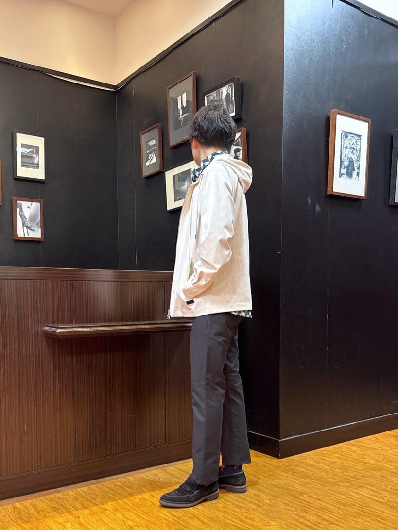 KEIさんの「TAKEO KIKUCHI｜【3D ナイロン ストレッチ】ジップアップ フードブルゾン」を使ったコーディネート