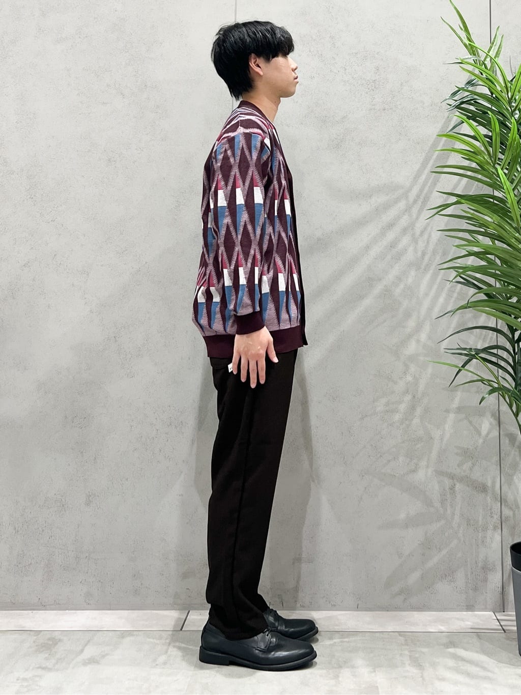 SHI-MAさんの「THE SHOP TK｜【季節の変わり目に活躍】ニットカーディガン 選べる2デザイン(柄&無地)/洗濯機OK」を使ったコーディネート