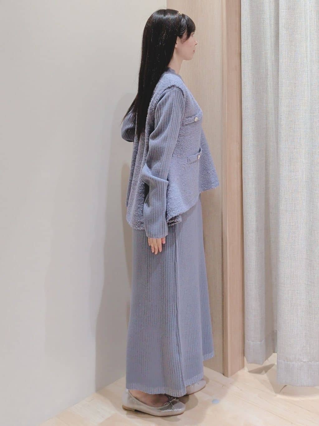 Yuiさんの「grove｜【2点SET/体型カバー】一枚で決まる、ペプラムベスト&times;ニットワンピース」を使ったコーディネート