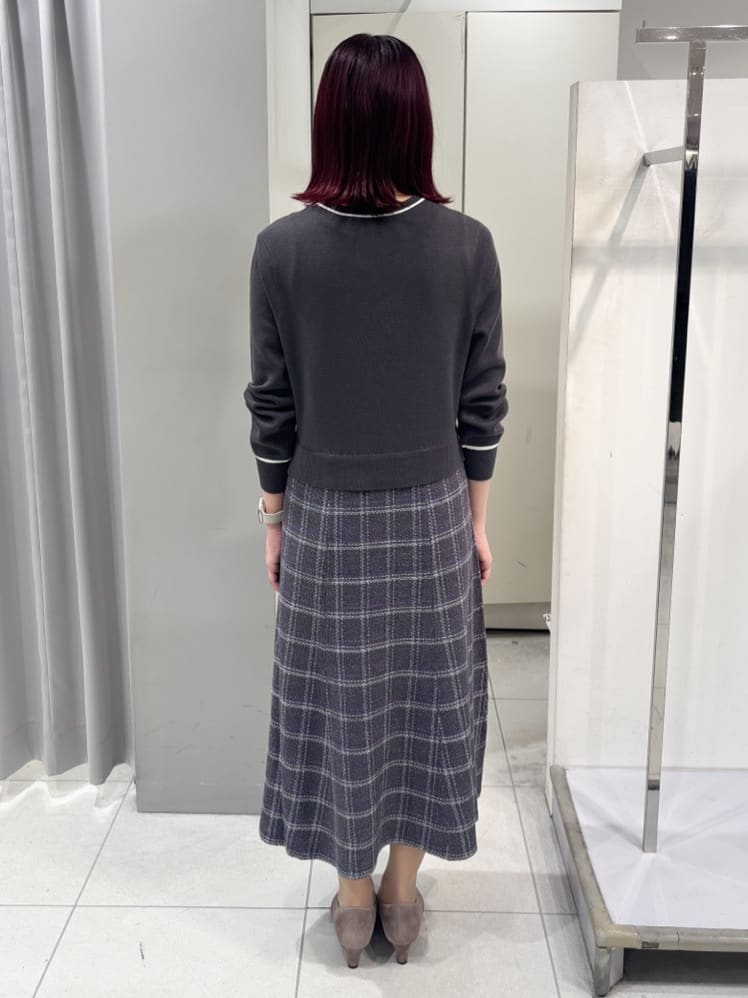 yuiさんの「Reflect｜【コートインでもすっきり◎】チェック柄ニットドッキングワンピース」を使ったコーディネート