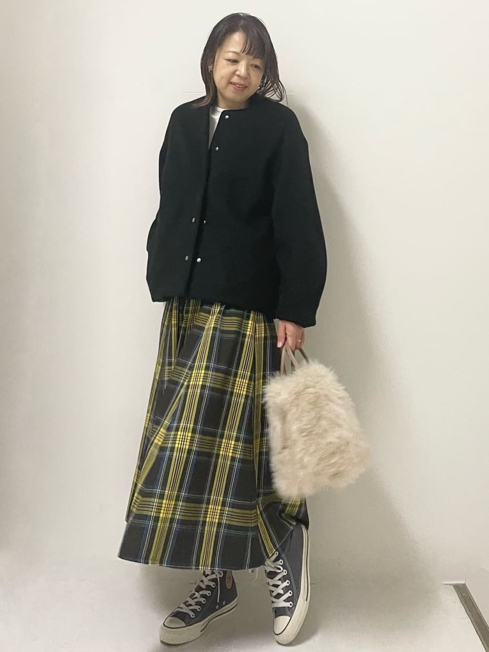 ISOさんの「Dessin｜【洗える】ウールブレンド後ろボタンニット」を使ったコーディネート