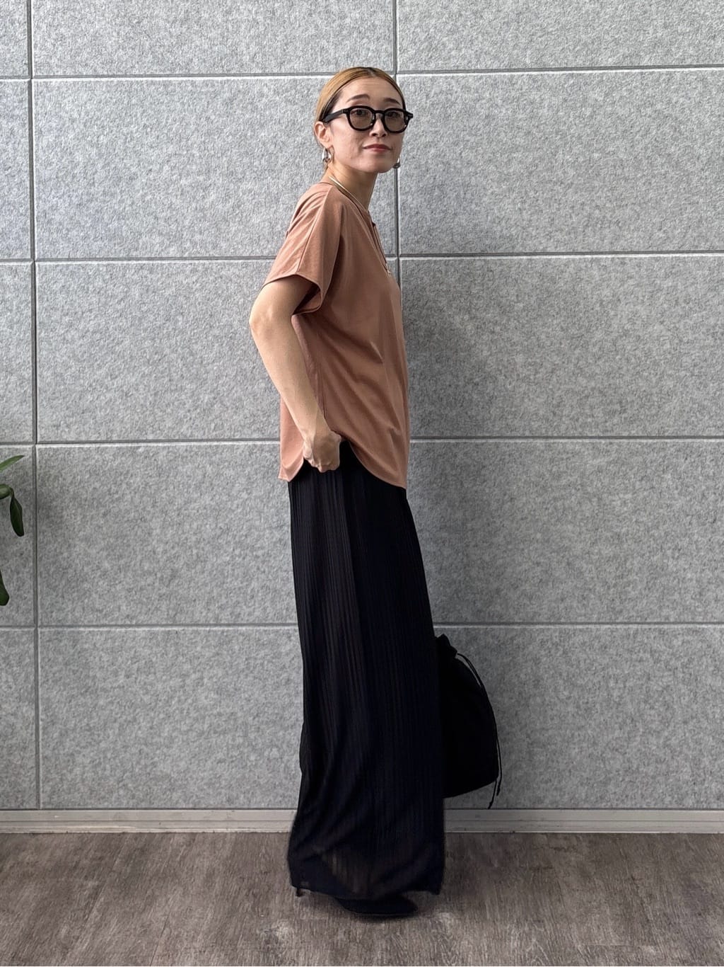 kotakiさんの「INDIVI｜【インナーとしても活躍！】シンプルTシャツ」を使ったコーディネート
