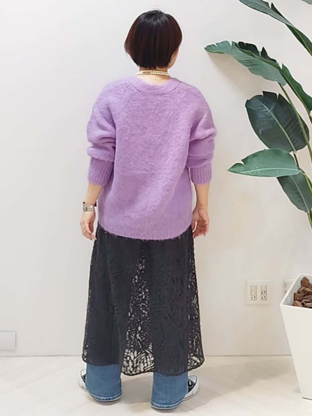 s u g iさんの「UNTITLED｜【ゆったり】アルパカ混シャギー カーディガン」を使ったコーディネート