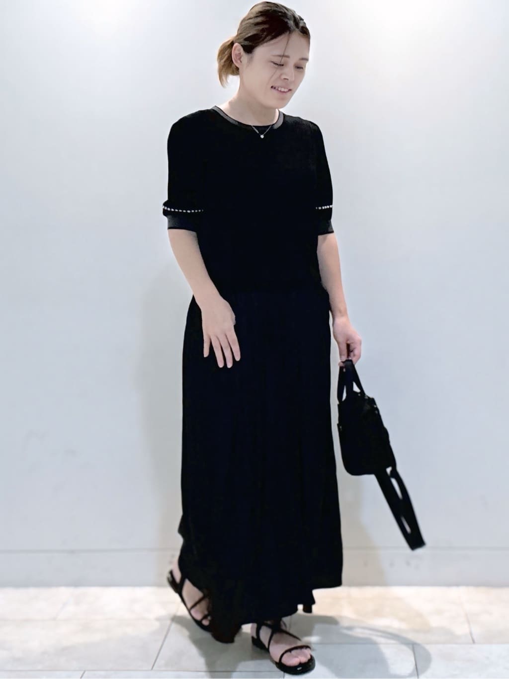 S&auml;K&iuml;さんの「Reflect｜【WEB先行カラーあり／手洗い可／アンサンブル可】バイカラー五分袖ニット」を使ったコーディネート