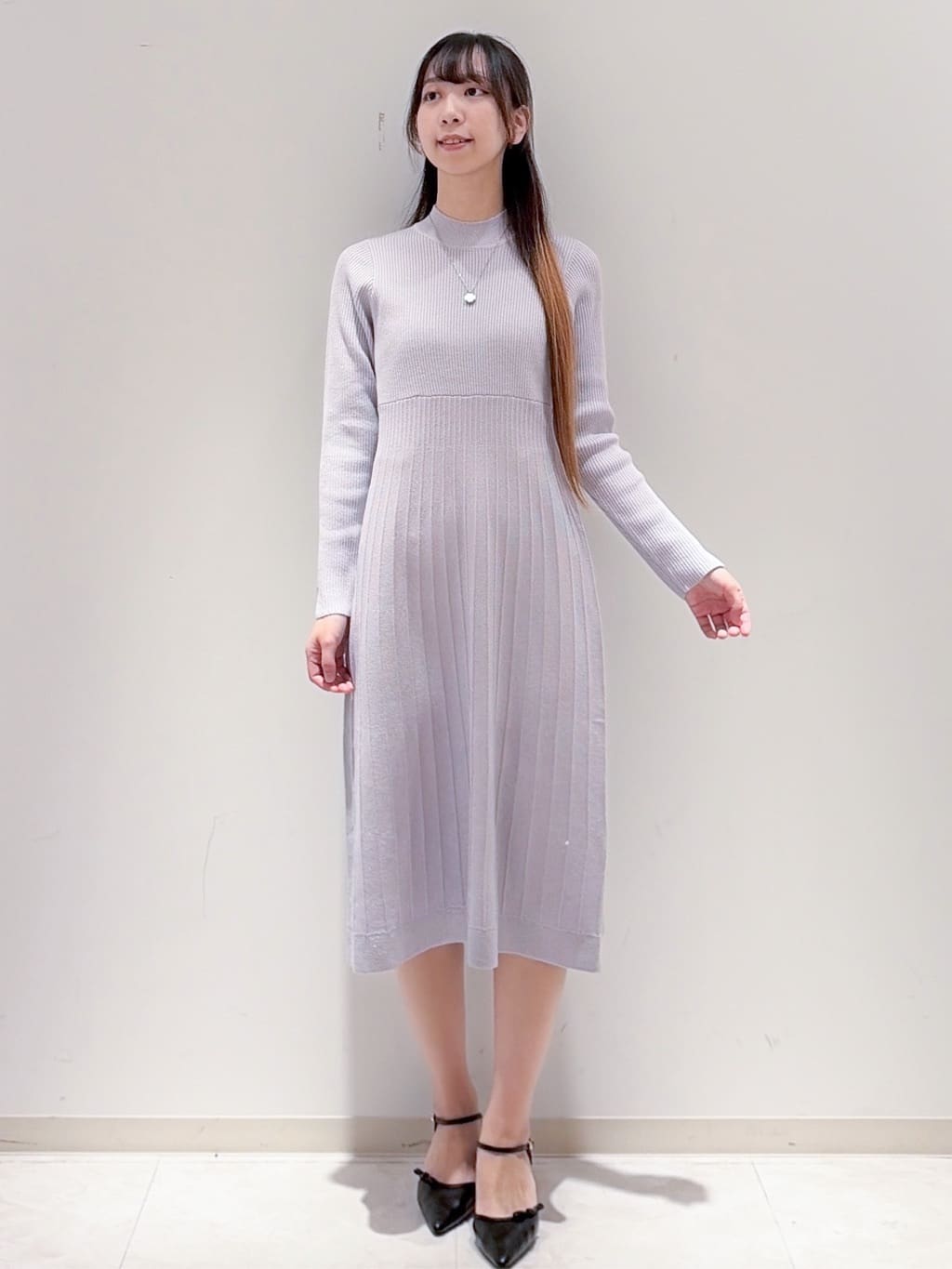 yurinaさんの「index｜ラメフェザープルオーバーセット ニットワンピース【洗濯機OK】《XS～LL》」を使ったコーディネート