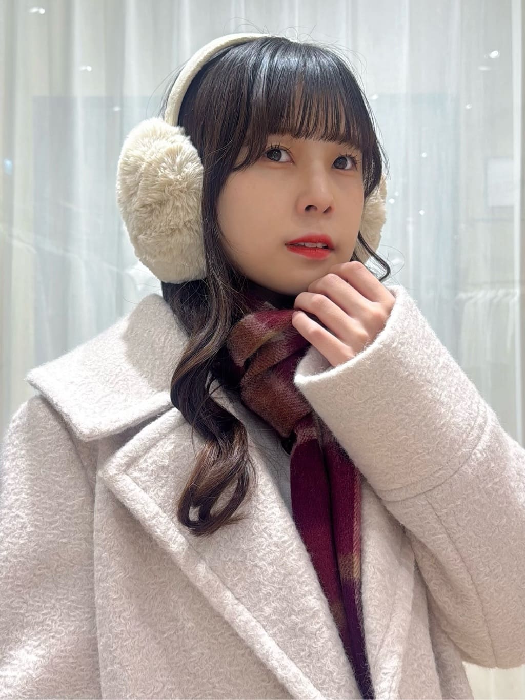 ぞうげさんの「OPAQUE.CLIP｜ブークレミドルコート【洗える】」を使ったコーディネート