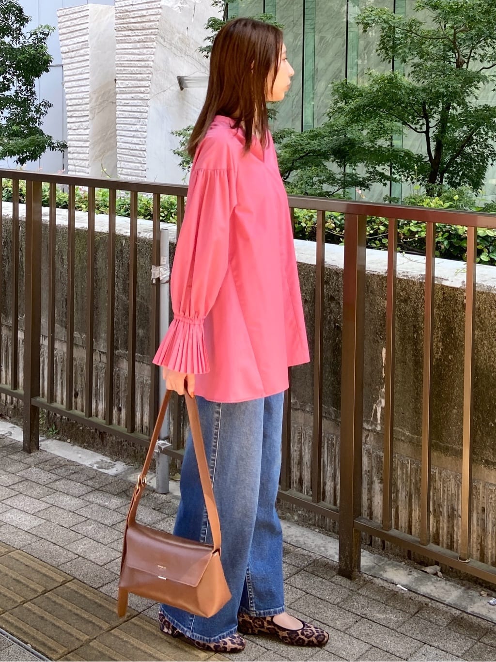 めぐさんの「OPAQUE.CLIP｜プリーツキャンディスリーブブラウス【洗濯機洗い可】」を使ったコーディネート