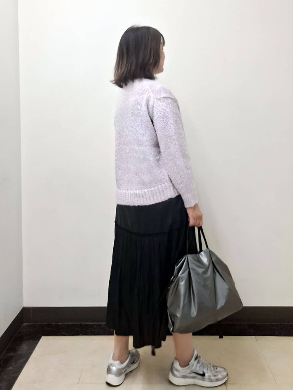 S.xuliさんの「Reflect｜【一枚で着映え◎／ゆったり着られるワンサイズ】スパンコール&times;ラメニット」を使ったコーディネート