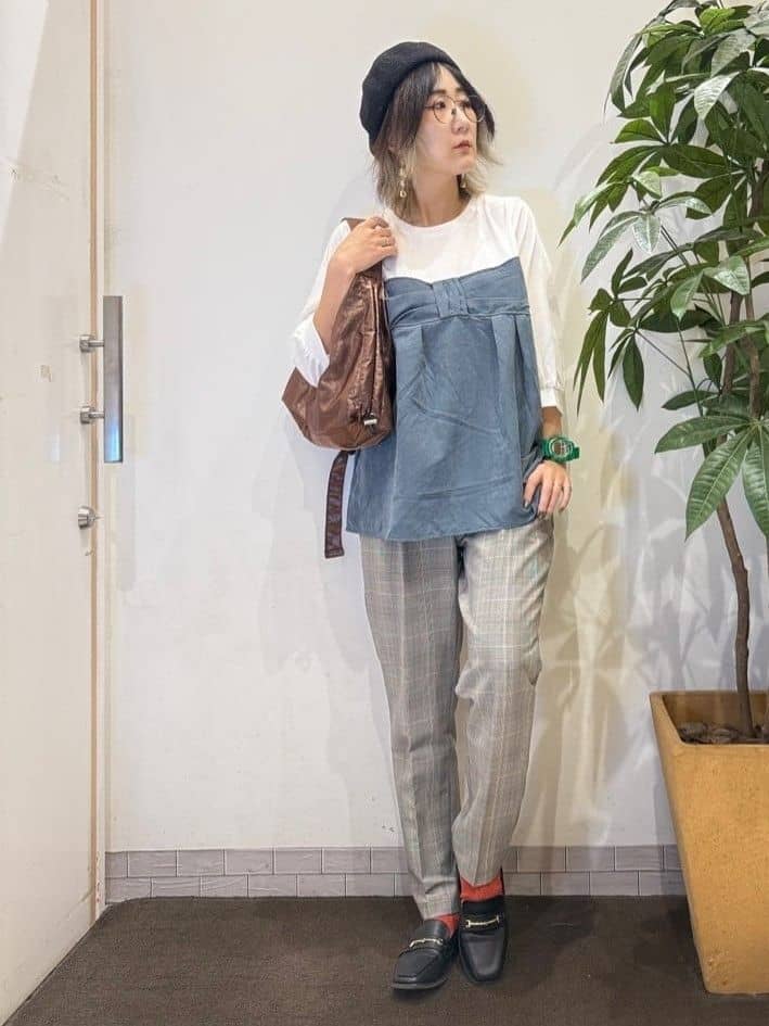 misakiさんの「SHOO･LA･RUE｜【高レビュー/SS-LL/美脚シルエット】すっきりきれい見え テーパードパンツ」を使ったコーディネート