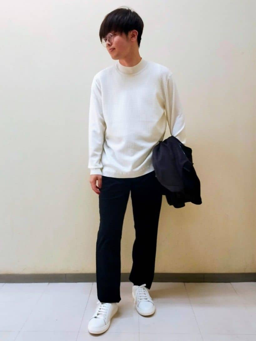 nerさんの「TAKEO KIKUCHI｜【JUST ONE LAYER】ダウンファブリック ジップアップ フード ブルゾン」を使ったコーディネート